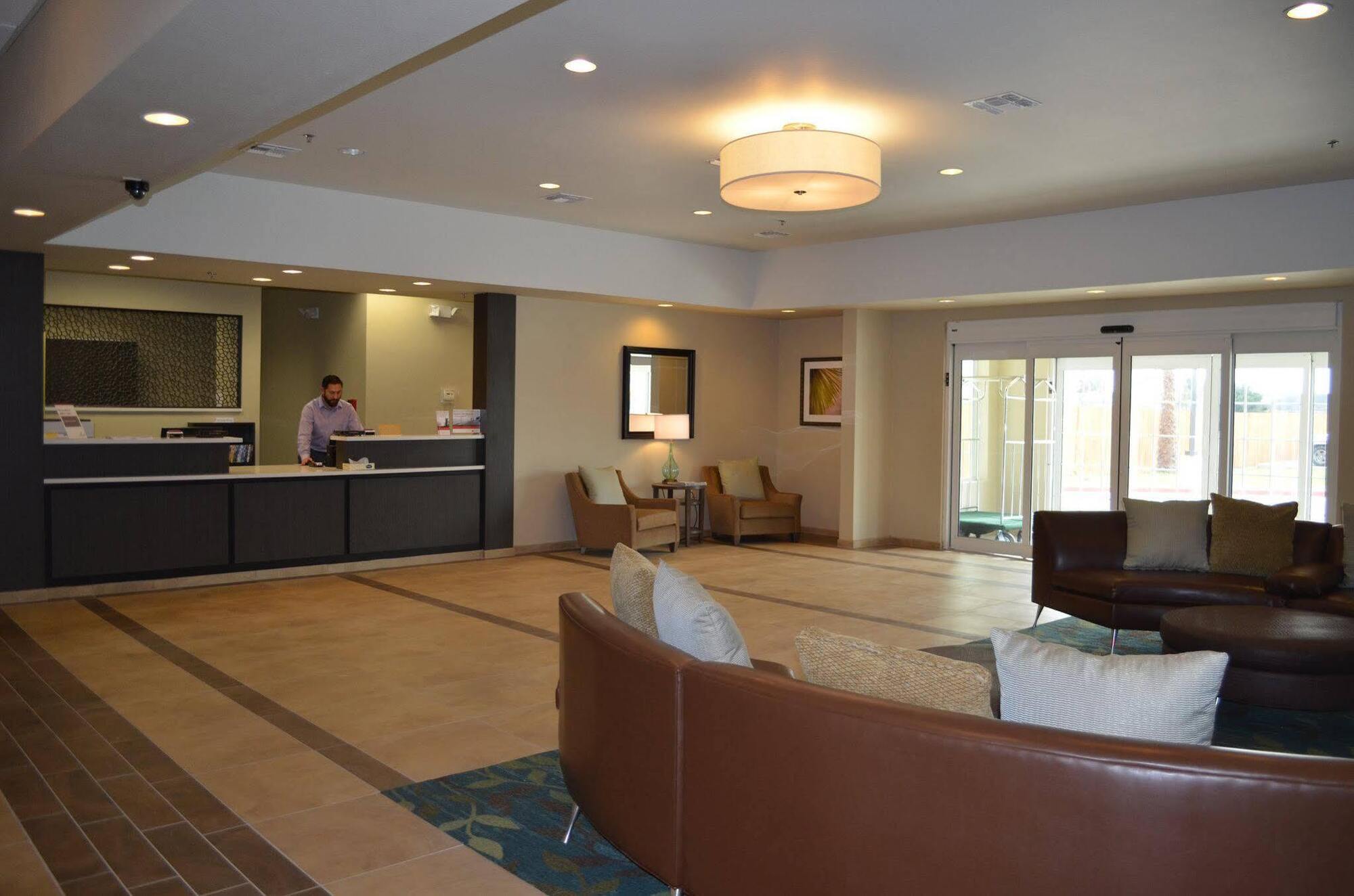 Candlewood By Ihg Hotel 3*